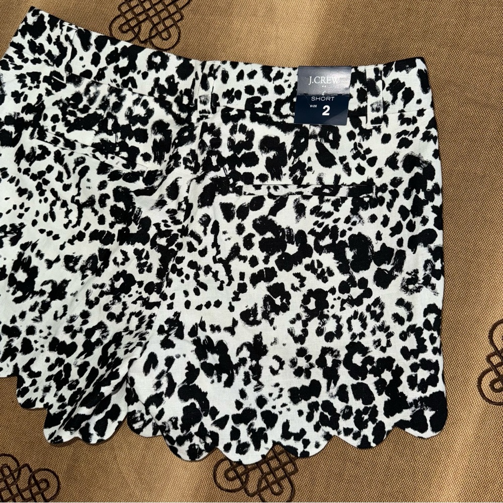 J.Crew Women's animal print Linen Blend Scalloped Hem shorts in white/black - Picture 10 of 14